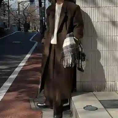 URBAN AUTHENTIC