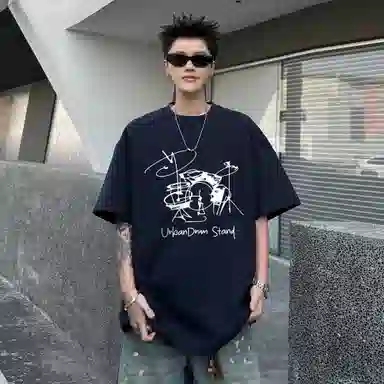 URBAN AUTHENTIC T
