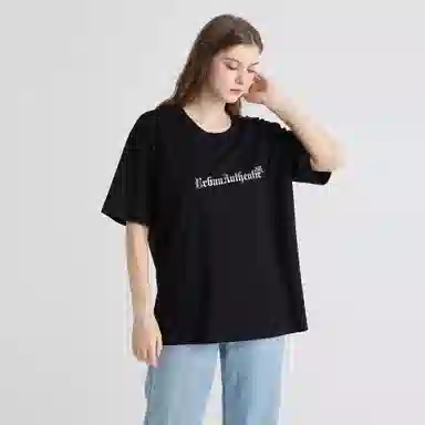 URBAN AUTHENTIC T