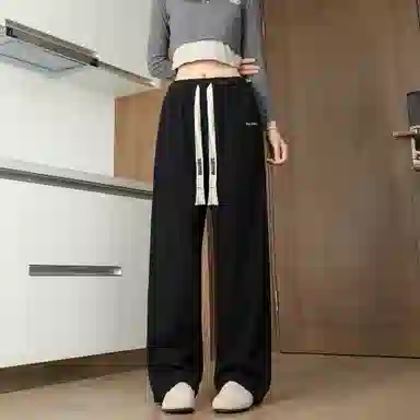 URBAN AUTHENTIC logo