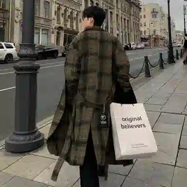 URBAN AUTHENTIC