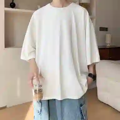 URBAN AUTHENTIC T