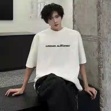 URBAN AUTHENTIC logoT