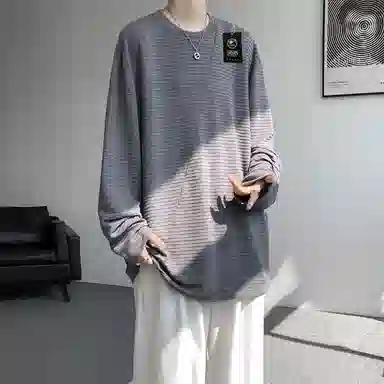 URBAN AUTHENTIC T