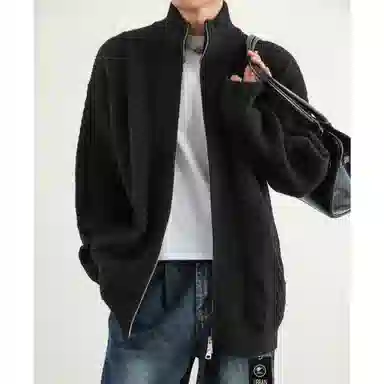 URBAN AUTHENTIC