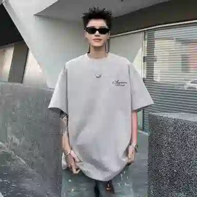 URBAN AUTHENTIC logoT