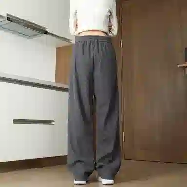 URBAN AUTHENTIC logo