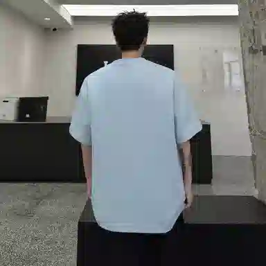 URBAN AUTHENTIC logoT