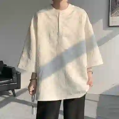 URBAN AUTHENTIC T
