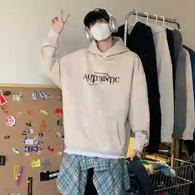 URBAN AUTHENTIC logo