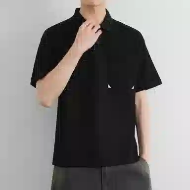 URBAN AUTHENTIC T