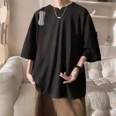 URBAN AUTHENTIC T