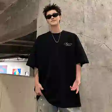 URBAN AUTHENTIC logoT