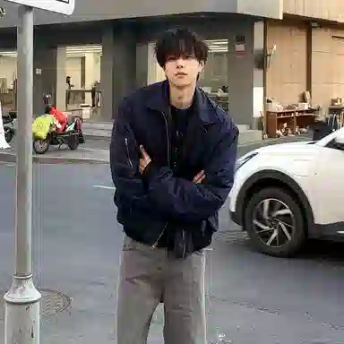 URBAN AUTHENTIC vibebomber