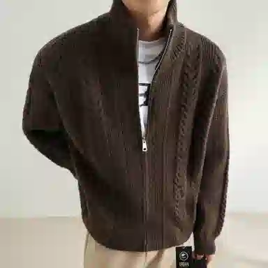 URBAN AUTHENTIC