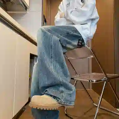 URBAN AUTHENTIC vibe