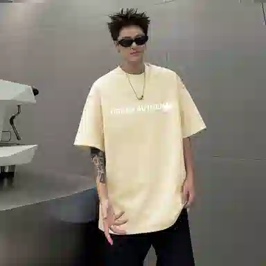 URBAN AUTHENTIC logoT