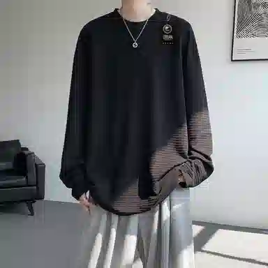 URBAN AUTHENTIC T