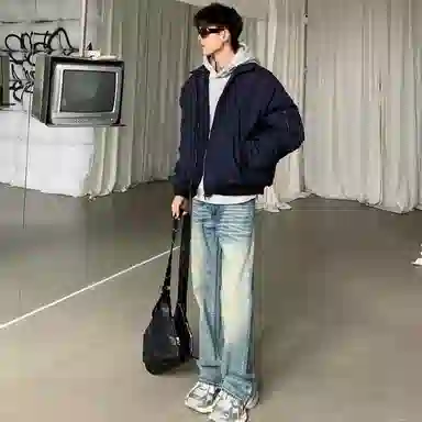 URBAN AUTHENTIC vibebomber