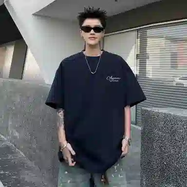 URBAN AUTHENTIC logoT