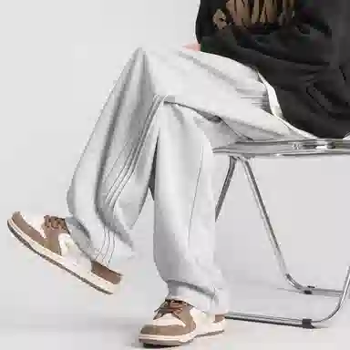 URBAN AUTHENTIC logo