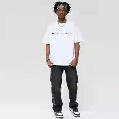 URBAN AUTHENTIC LOGOT