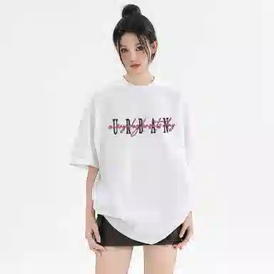 URBAN AUTHENTIC LogoT