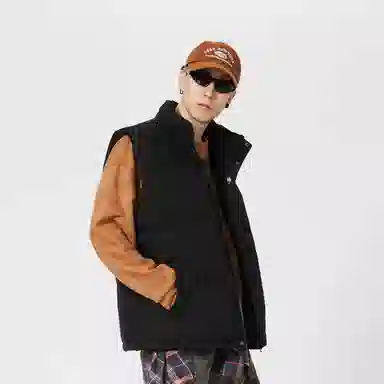 URBAN AUTHENTIC logo