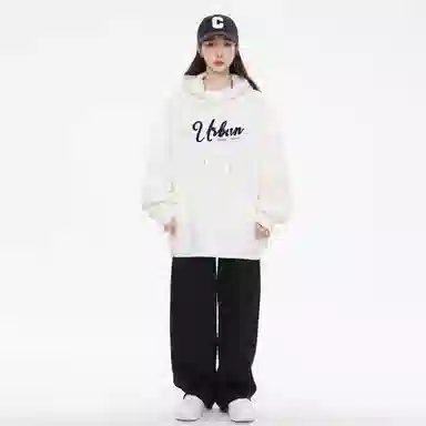 URBAN AUTHENTIC LogoT