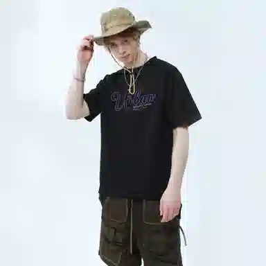 URBAN AUTHENTIC LogoT