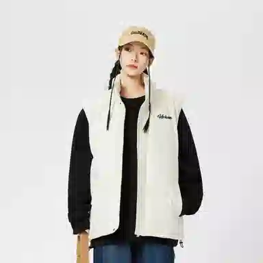 URBAN AUTHENTIC Logo