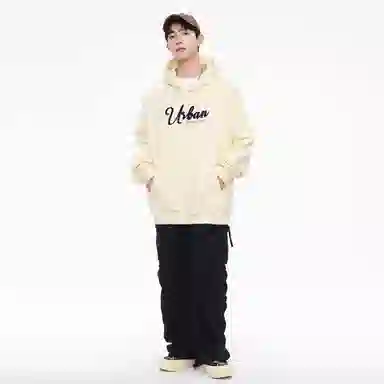 URBAN AUTHENTIC LogoT