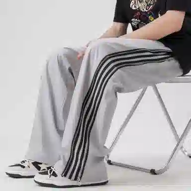 URBAN AUTHENTIC