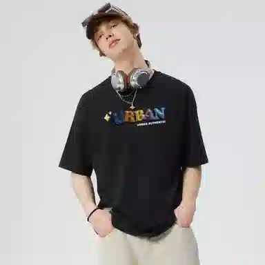 URBAN AUTHENTIC T