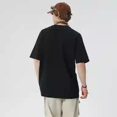 URBAN AUTHENTIC LogoT