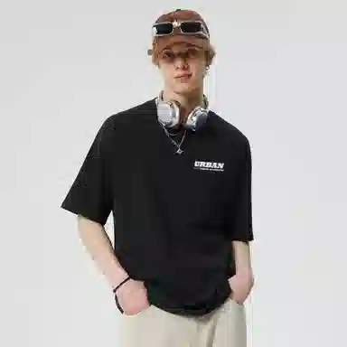 URBAN AUTHENTIC T