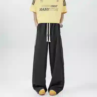 URBAN AUTHENTIC logo