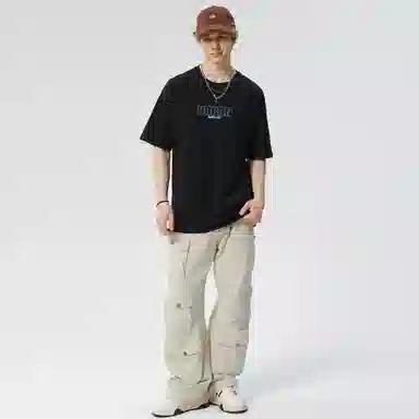 URBAN AUTHENTIC logoT