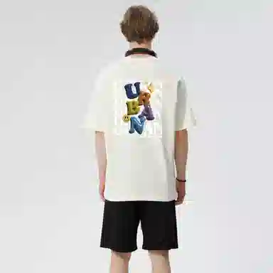 URBAN AUTHENTIC T