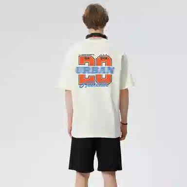 URBAN AUTHENTIC T