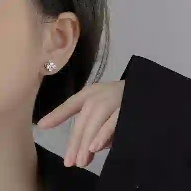 S999