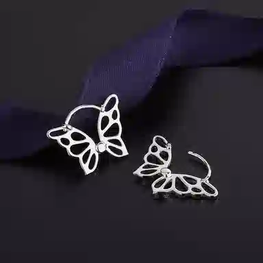999