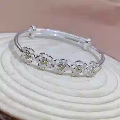 999
