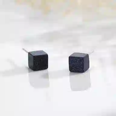 S925