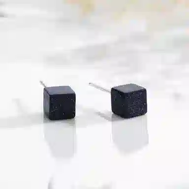S925