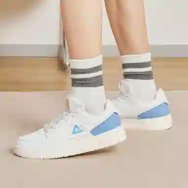 匹克 空军一号 百搭复古潮流 包裹性防滑减震耐磨轻便透气 低帮 板鞋 白蓝