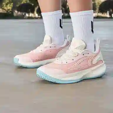 匹克 魔弹科技 灵动稳固  减震防滑耐磨回弹 低帮 实战篮球鞋 女 粉红白