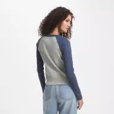 GAP Raglan Long Sleeve Tee