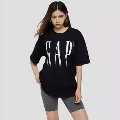 GAP Logo Print T-Shirt