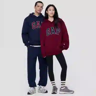 GAP Heavyweight Fleece Logo Hoodie